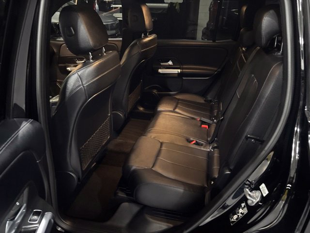 Used 2021 Mercedes-Benz GLB 250 4MATIC image 12