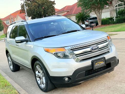 Used 2013 Ford Explorer Limited image 2