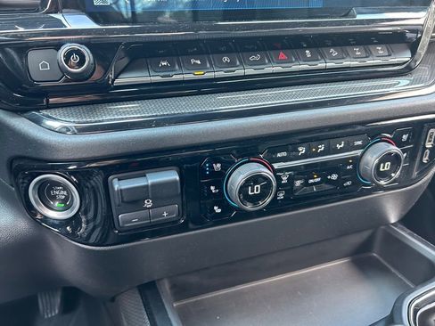 Used 2023 Chevrolet Silverado 1500 ZR2 w/ Technology Package AWD/4WD image 40