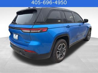 Used 2022 Jeep Grand Cherokee Trailhawk w/ Luxury Tech Group III video 3