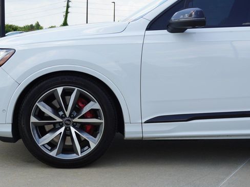 Used 2023 Audi SQ7 Premium Plus AWD/4WD image 10