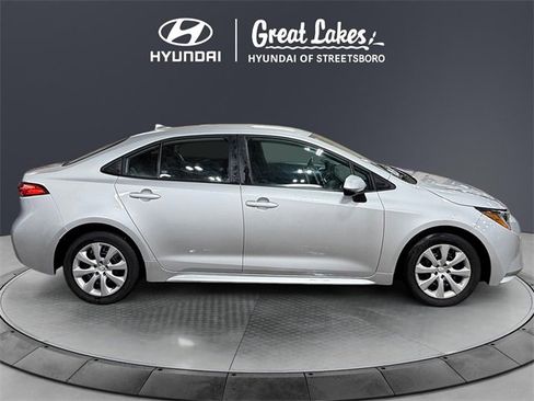 Used 2024 Toyota Corolla LE image 6