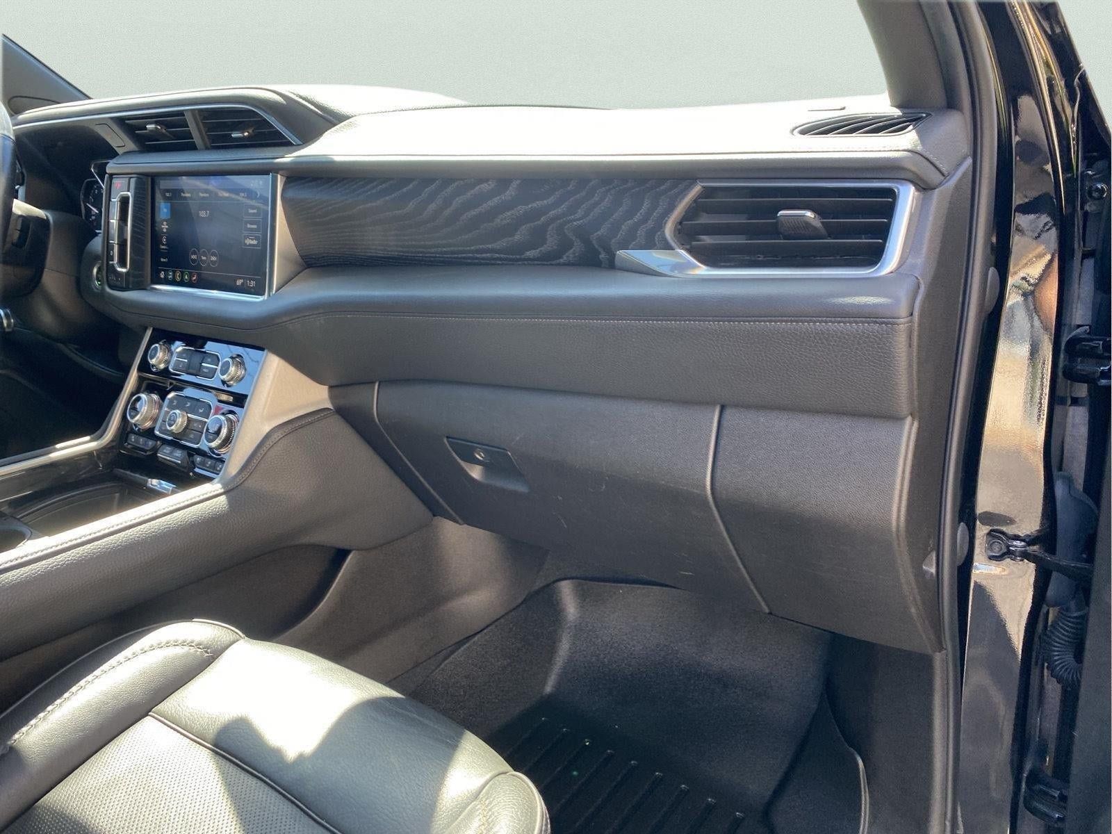 Used 2021 GMC Yukon XL Denali w/ Denali Ultimate Package AWD/4WD image 39