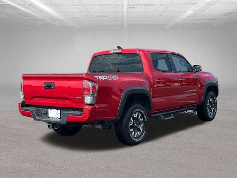 Used 2021 Toyota Tacoma TRD Off-Road w/ Technology Package AWD/4WD image 9