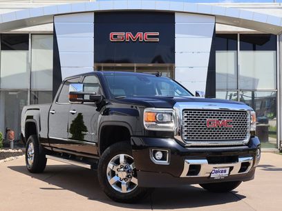 Used 2015 GMC Sierra 2500 Denali w/ Duramax Plus Package