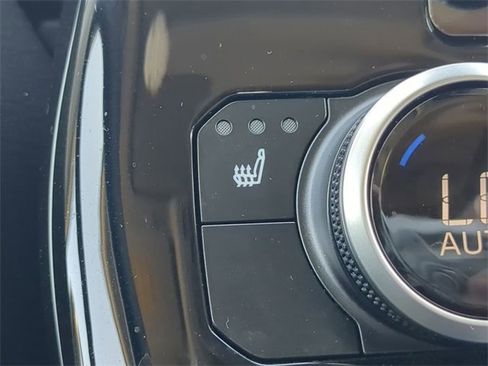 Certified 2025 Toyota Highlander XLE image 23