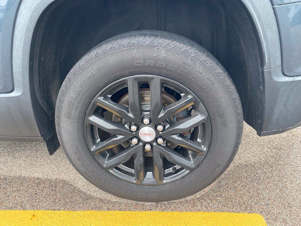 Used 2019 GMC Acadia SLT w/ LPO, Floor Liner Package AWD/4WD image 13