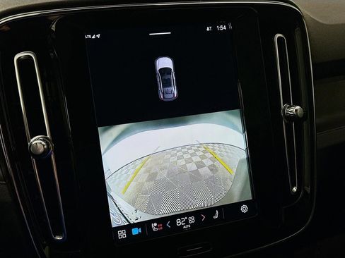 Used 2023 Volvo C40 P8 Recharge Ultimate image 16