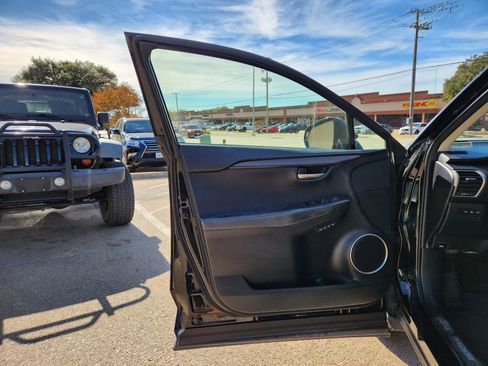 Used 2017 Lexus NX 200t FWD image 9