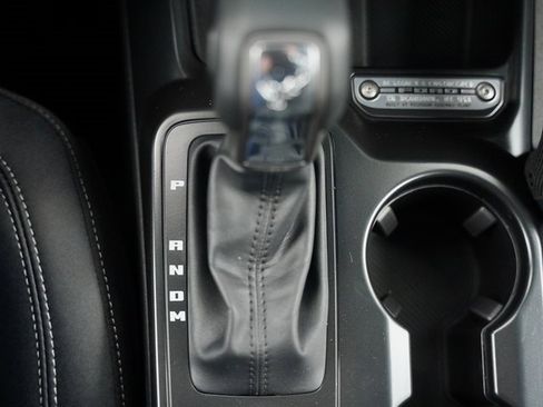 New 2025 Ford Bronco Badlands image 23