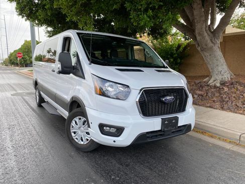 Used 2025 Ford Transit 350 XLT image 2