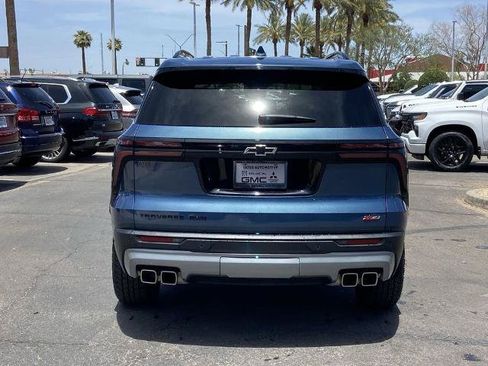 Used 2025 Chevrolet Traverse Z71 w/ LPO, Illumination Package AWD/4WD image 5