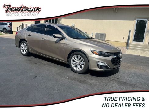 Used 2024 Chevrolet Malibu LT FWD image 1