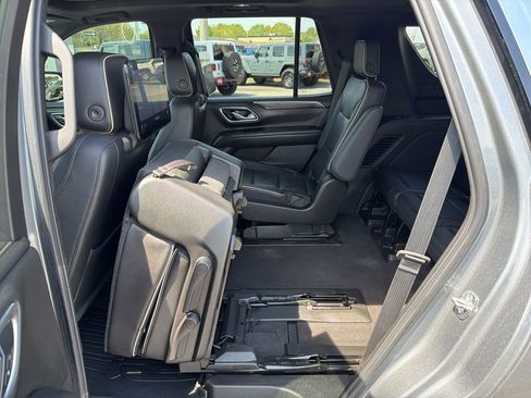 Used 2021 GMC Yukon SLT w/ SLT Luxury Plus Package RWD image 24