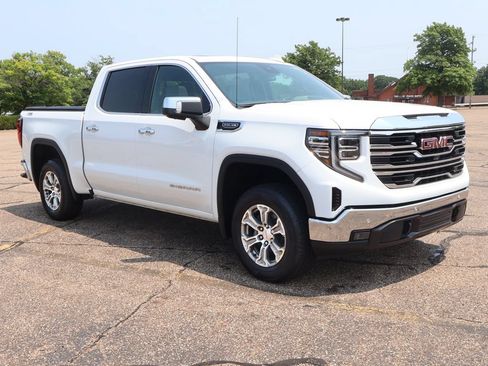 Used 2022 GMC Sierra 1500 SLT w/ SLT Convenience Package AWD/4WD image 59