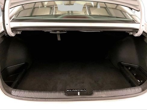 Used 2024 Hyundai Elantra SEL w/ Convenience Package FWD image 33