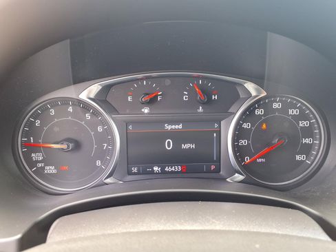 Used 2024 GMC Terrain SLT FWD image 18