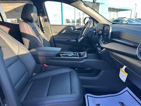 New 2026 Chevrolet Equinox LT w/ Convenience Package II image 10