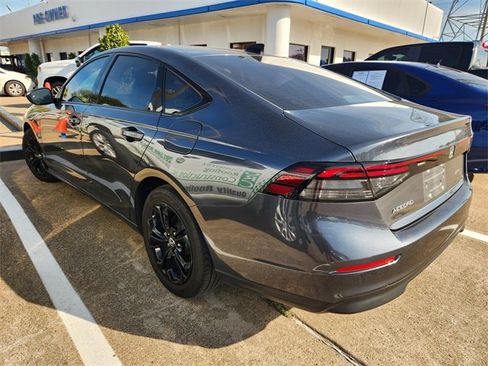 Used 2025 Honda Accord SE image 4