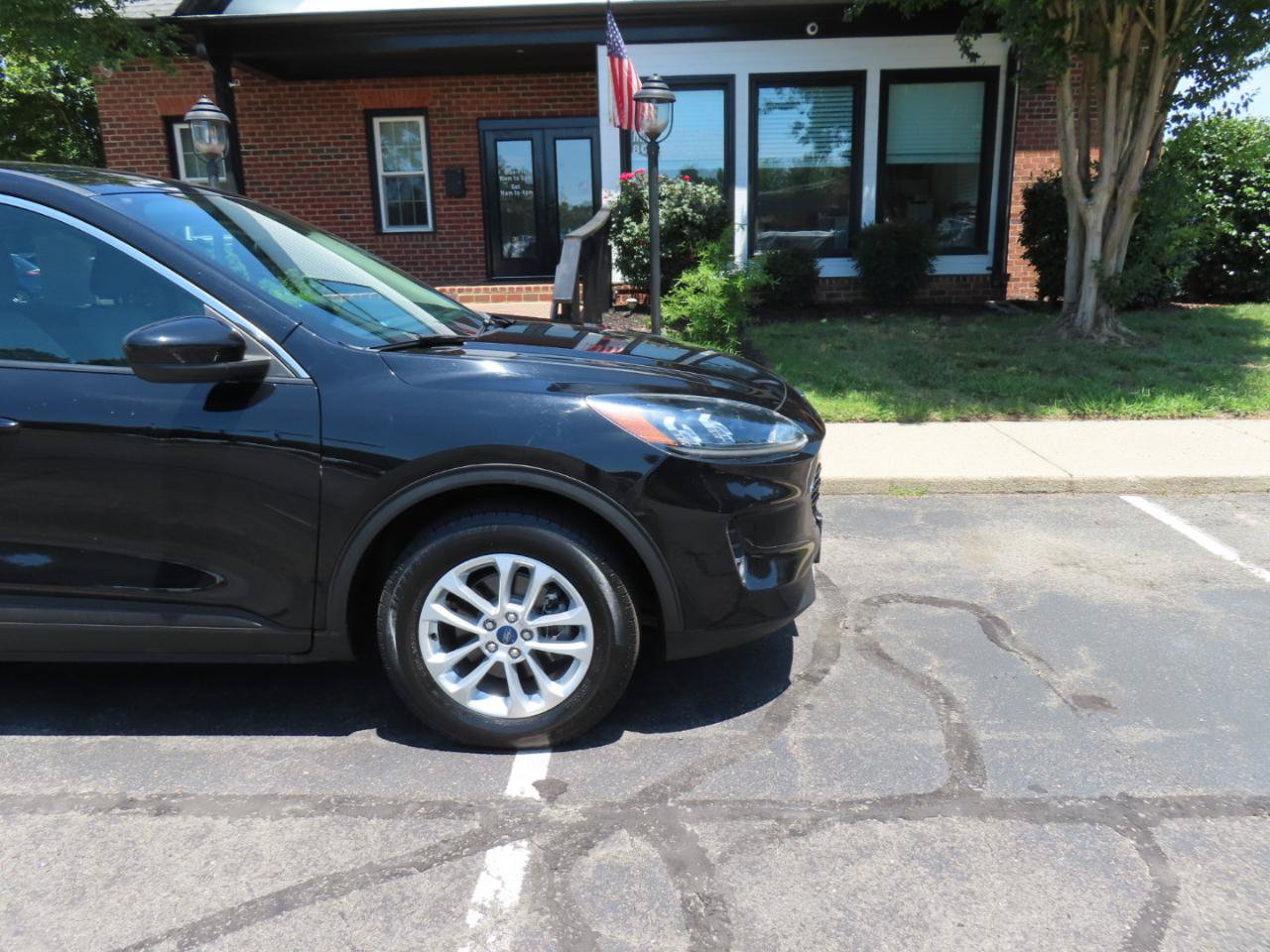 Used 2020 Ford Escape SE AWD/4WD image 10
