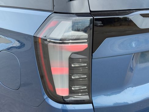 New 2026 Chevrolet Tahoe Premier w/ Sun And Tow Package AWD/4WD image 36