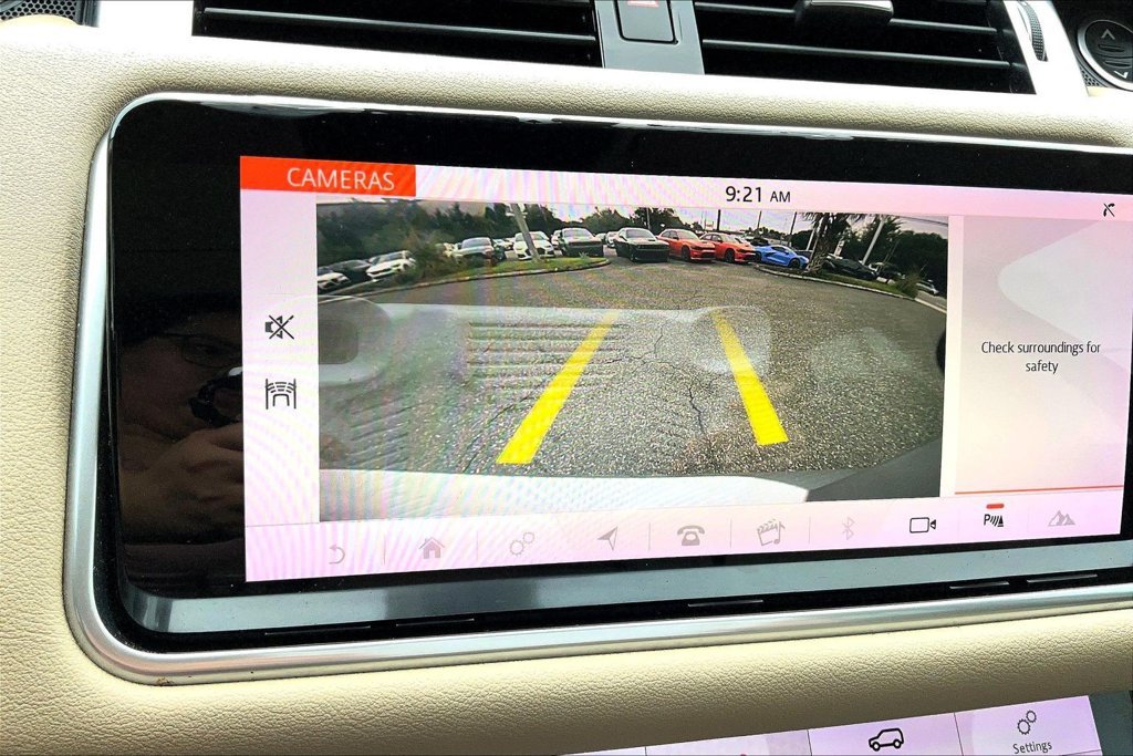 Used 2018 Land Rover Range Rover Sport HSE AWD/4WD image 14