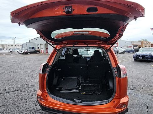Used 2016 Toyota RAV4 LE FWD image 23