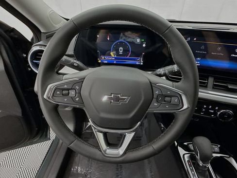 New 2026 Chevrolet Trax LT w/ Driver Confidence Package FWD image 13