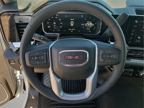 New 2026 GMC Sierra 1500 Elevation image 16