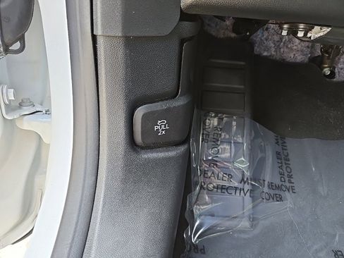 Used 2022 Ford Escape S image 35