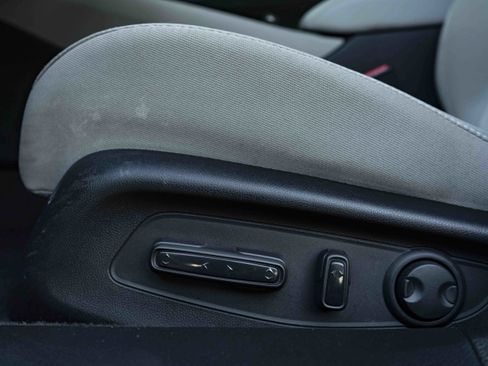 Used 2025 Honda Accord SE image 40