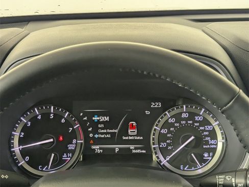 Used 2022 Toyota Highlander XSE image 17
