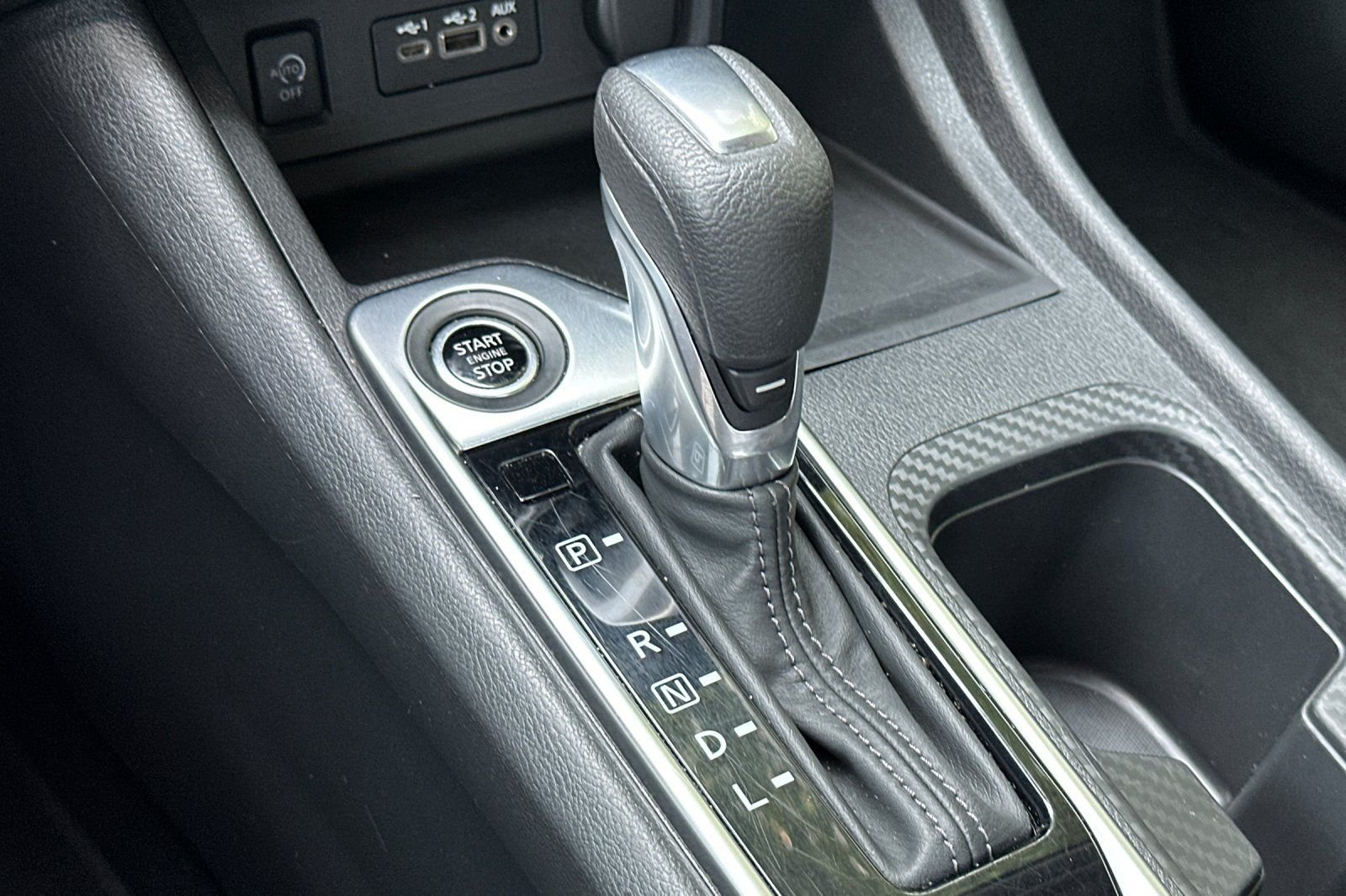 Used 2025 Nissan Sentra SV FWD image 22