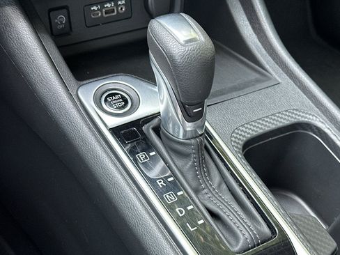 Used 2025 Nissan Sentra SV FWD image 22