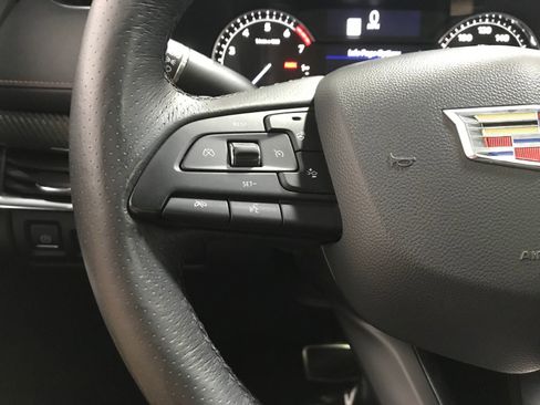 Used 2019 Cadillac XT4 Sport AWD/4WD image 17