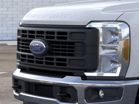 New 2026 Ford F250 XL AWD/4WD image 17
