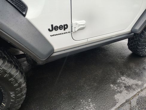 New 2026 Jeep Wrangler Sport AWD/4WD image 8