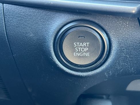 Used 2021 MAZDA MAZDA3 s image 18