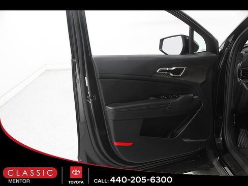Used 2024 Kia Sportage X-Line AWD/4WD image 4