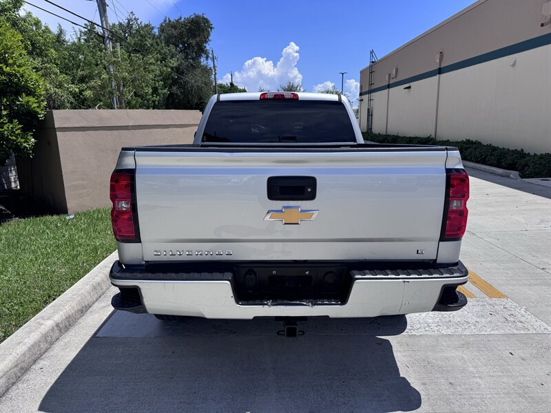 Used 2018 Chevrolet Silverado 1500 LT AWD/4WD image 6