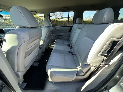 Used 2011 Honda Pilot LX image 30
