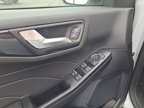 New 2025 Ford Escape ST-Line image 17