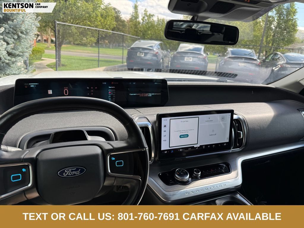 Used 2025 Ford Expedition Max Platinum AWD/4WD image 17