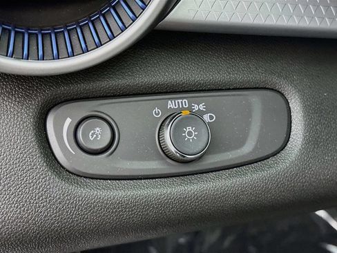 New 2026 Chevrolet Trax LS w/ LS Convenience Package FWD image 10