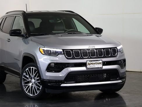 Used 2023 Jeep Compass Limited w/ Elite Group AWD/4WD image 6