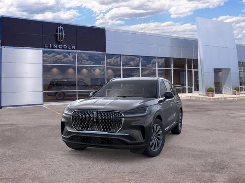 New 2026 Lincoln Aviator 2WD image 2