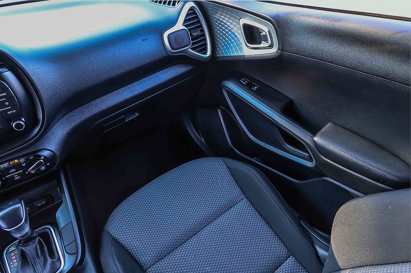 Used 2020 Kia Soul X-Line FWD image 18