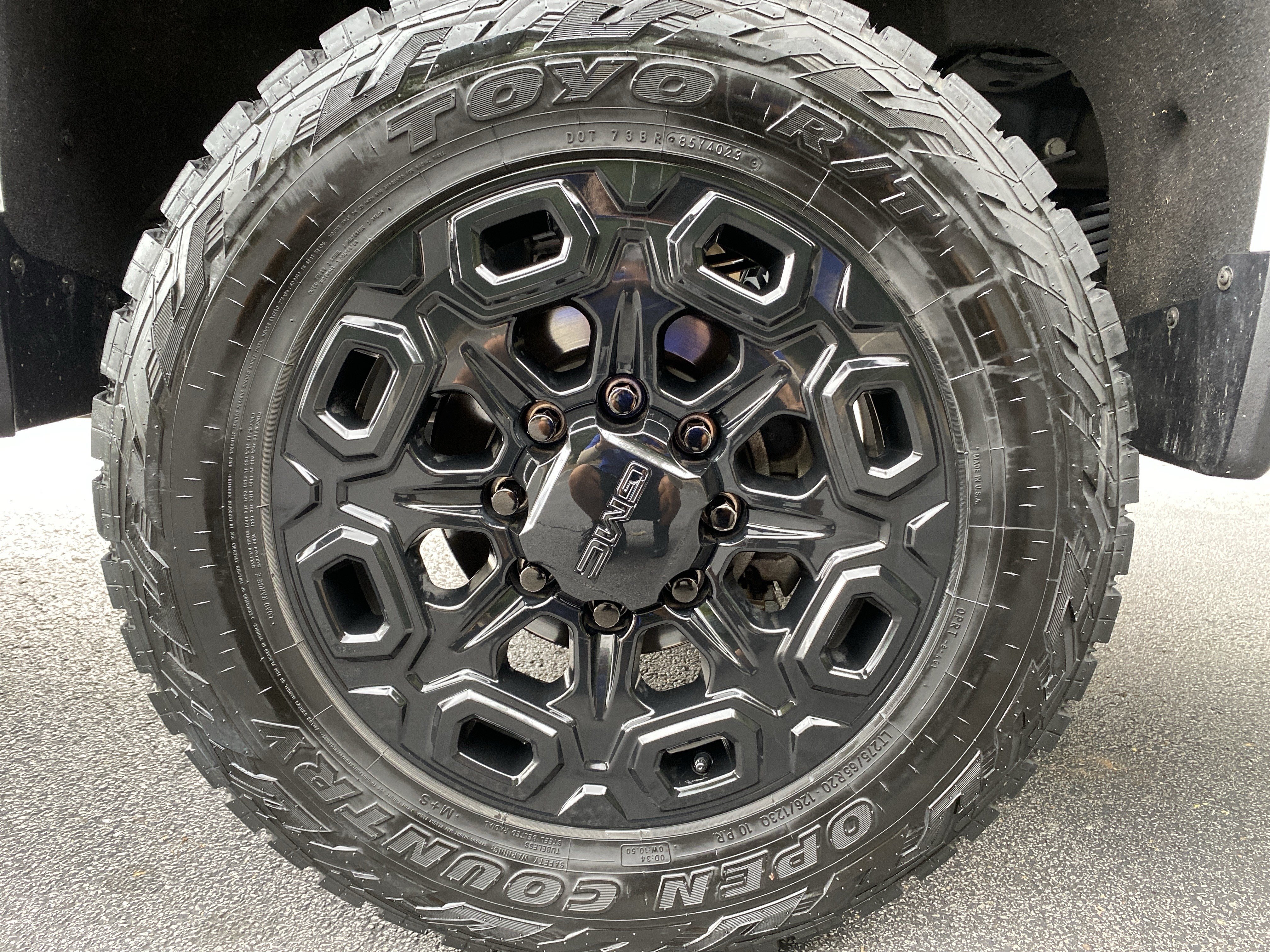 Used 2025 GMC Sierra 2500 AT4 w/ AT4 Premium Plus Package AWD/4WD image 20