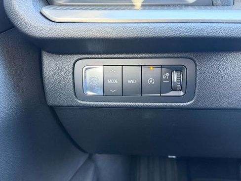 New 2026 Chevrolet Traverse LT AWD/4WD image 18