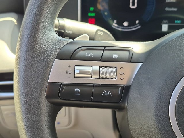 Used 2025 Hyundai Tucson SEL AWD/4WD image 16